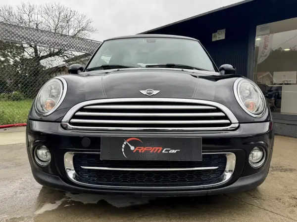 MINI Cooper 2013 - 9999 EUR, 170000 km - AUTO.MOTO.pt - 170000km - foto 2 de 25