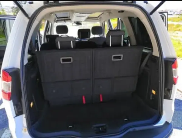Ford Galaxy 2011 - 12000 EUR, 250000 km - AUTO.MOTO.pt - 250000km - foto 10 de 10