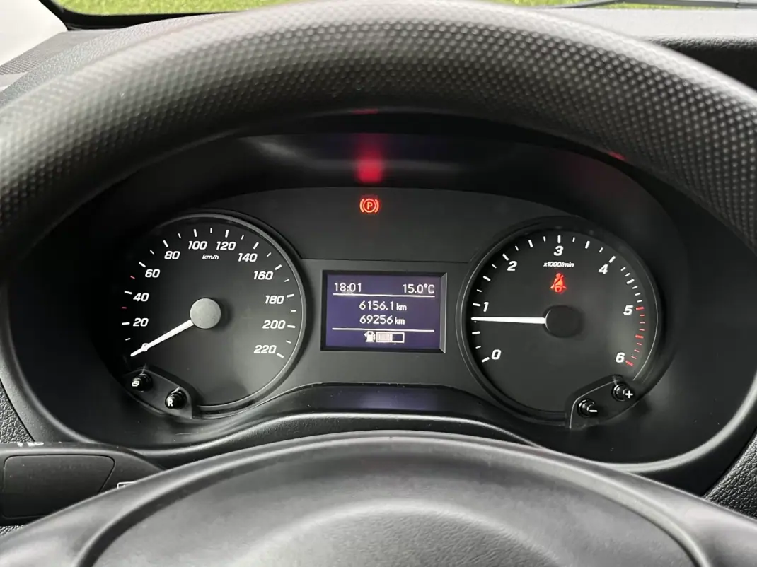 Mercedes-Benz Vito 114 CDi 3 lugares 2019 - 23900 EUR, 69000 km - AUTO.MOTO.pt - 69000km - foto 11 de 14