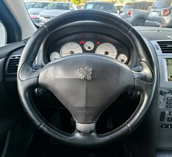 Peugeot 407 2006 - 5490 EUR, 182300 km - AUTO.MOTO.pt - 182300km - foto 13 de 23