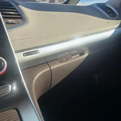 Renault Espace 2015 - 18950 EUR, 122067 km - AUTO.MOTO.pt - 122067km - foto 45 de 47
