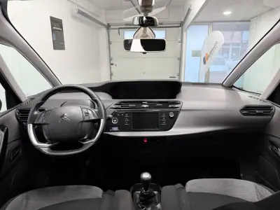 Citroën C4 Grand Picasso 2017 — foto 6 de 27