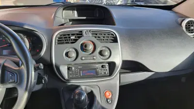 Renault Kangoo 1.5 DCI Express S/S Maxi Business 2019 - 18900 EUR, 190869 km - AUTO.MOTO.pt - 190869km - foto 18 de 31