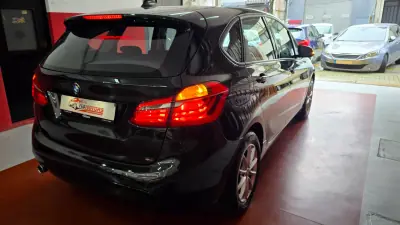 BMW 216 Active Tourer 2016 - 14350 EUR, 164784 km - AUTO.MOTO.pt - 164784km - foto 5 de 71