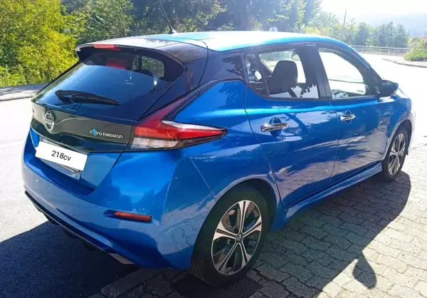 Nissan Leaf 2022 - 24969 EUR, 104000 km - AUTO.MOTO.pt - 104000km - foto 3 de 16