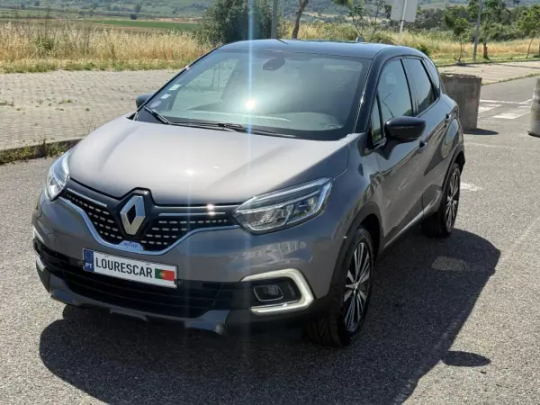 Renault Captur 2017 - 13995 EUR, 95250 km - AUTO.MOTO.pt - 95250km - foto 18 de 48