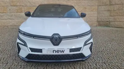 Renault Mégane E-Tech 2024 - 39000 EUR, 15500 km - AUTO.MOTO.pt - 15500km - foto 4 de 33