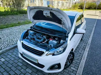 Peugeot 108 2018 - 9999 EUR, 180453 km - AUTO.MOTO.pt - 180453km - foto 53 de 60