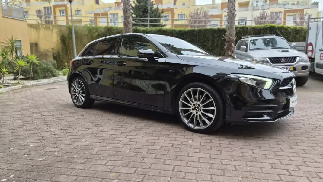 Mercedes-Benz A 250e 2021 - 26990 EUR, 90000 km - AUTO.MOTO.pt - 90000km - foto 6 de 21