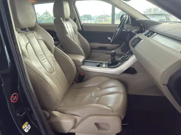 Land Rover Range Rover Evoque 2014 - 18250 EUR, 166221 km - AUTO.MOTO.pt - 166221km - foto 8 de 24