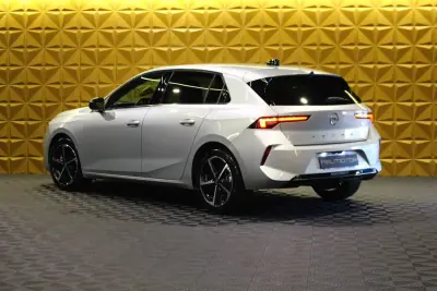 Opel Astra 2022 - 19400 EUR, 114000 km - AUTO.MOTO.pt - 114000km - foto 12 de 31