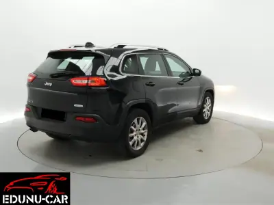Jeep Cherokee 2013 - 13750 EUR, 180000 km - AUTO.MOTO.pt - 180000km - foto 7 de 8