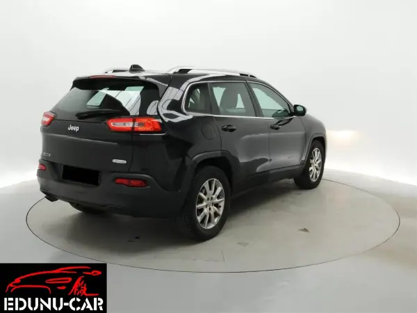Jeep Cherokee 2013 - 13750 EUR, 180000 km - AUTO.MOTO.pt - 180000km - foto 7 de 8