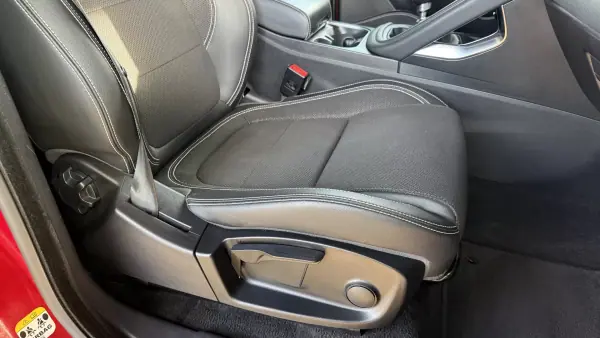 Jaguar E-Pace 2019 - 24500 EUR, 164000 km - AUTO.MOTO.pt - 164000km - foto 56 de 64