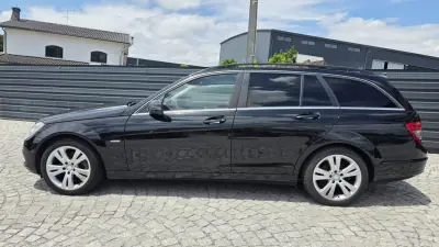 Mercedes-Benz C 200 2011 - 13890 EUR, 240000 km - AUTO.MOTO.pt - 240000km - foto 3 de 19