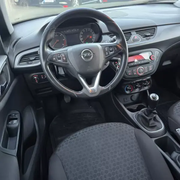 Opel Corsa 2017 - 9750 EUR, 130248 km - AUTO.MOTO.pt - 130248km - foto 8 de 19