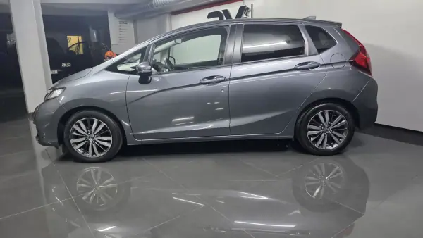 Honda Jazz 2020 — photo 2 of 40