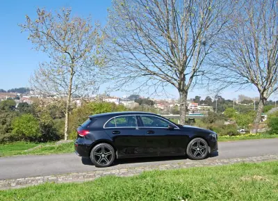 Mercedes-Benz A 180 2018 - 22500 EUR, 165090 km - AUTO.MOTO.pt - 165090km - foto 3 de 12