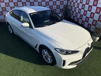 BMW i4 2022 - 36990 EUR, 112000 km - foto 6 de 23