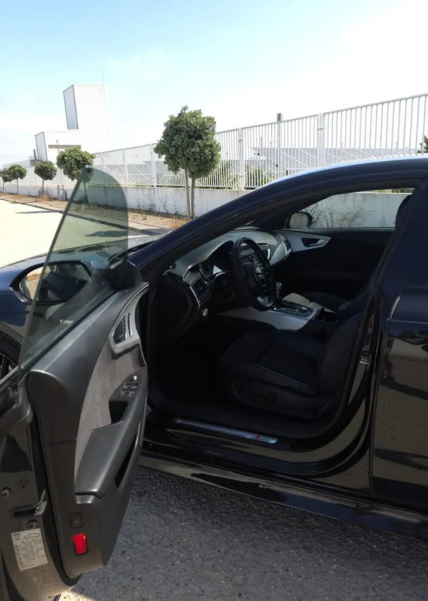 Audi A7 Sportback 2012 - 20000 EUR, 200000 km - AUTO.MOTO.pt - 200000km - foto 7 de 12