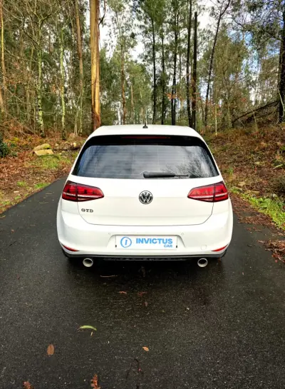 Volkswagen Golf 2015 - 18990 EUR, 167000 km - AUTO.MOTO.pt - 167000km - foto 12 de 30