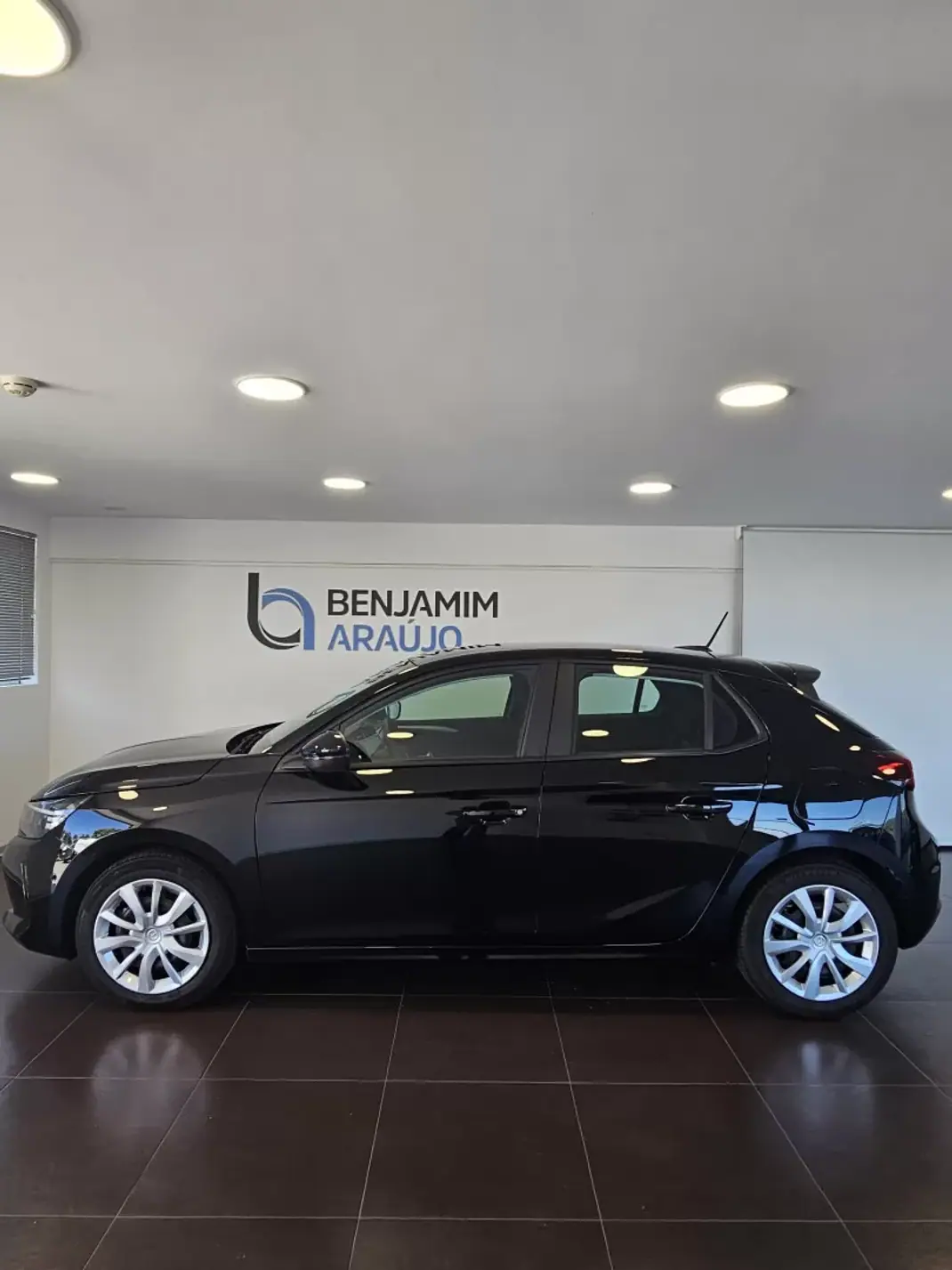 Opel Corsa 2025 - 16490 EUR, 7643 km - 7643km - foto 3 de 18