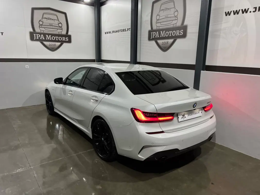 BMW 330 2020 - 39900 EUR, 64000 km - AUTO.MOTO.pt - 64000km - foto 6 de 51