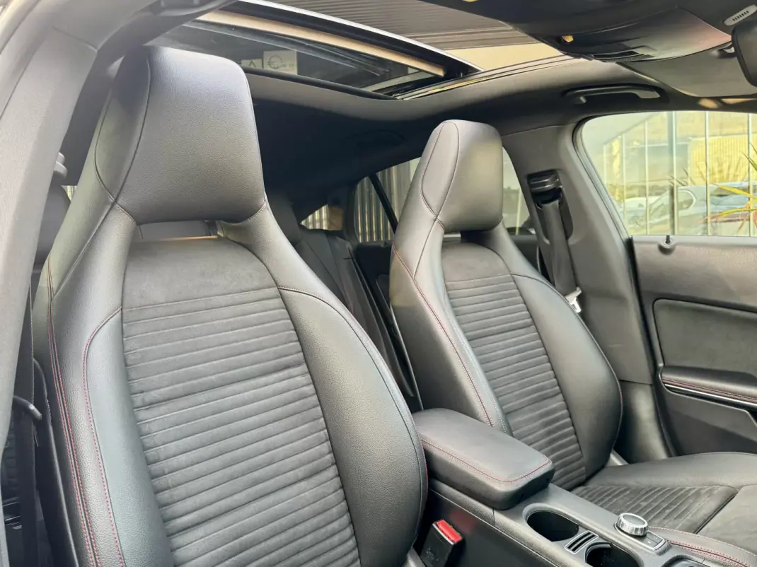 Mercedes-Benz CLA 200 2016 - 20999 EUR, 180000 km - AUTO.MOTO.pt - 180000km - foto 23 de 27