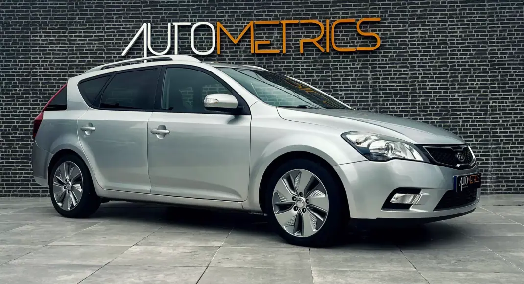 Kia Ceed SW 2010 - 7650 EUR, 193000 km - AUTO.MOTO.pt - 193000km - foto 7 de 12