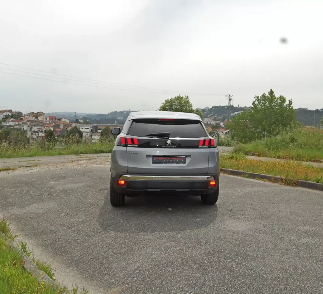 Peugeot 3008 2016 - 14750 EUR, 169391 km - AUTO.MOTO.pt - 169391km - foto 4 de 10