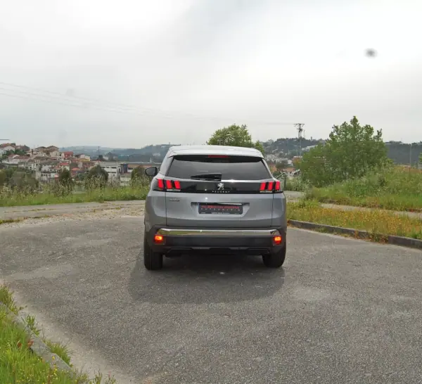 Peugeot 3008 2016 - 14750 EUR, 169391 km - AUTO.MOTO.pt - 169391km - foto 4 de 10