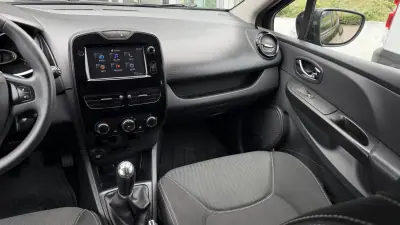 Renault Clio 2014 - 7900 EUR, 161121 km - AUTO.MOTO.pt - 161121km - foto 11 de 23