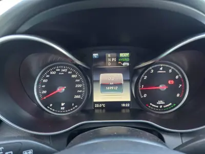 Mercedes-Benz C 350 2016 - 19950 EUR, 169000 km - AUTO.MOTO.pt - 169000km - foto 11 de 13