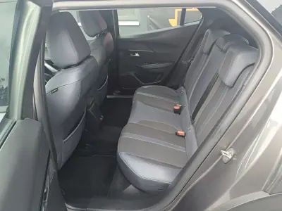 Peugeot 2008 2020 - 15900 EUR, 124990 km - AUTO.MOTO.pt - 124990km - foto 14 de 37