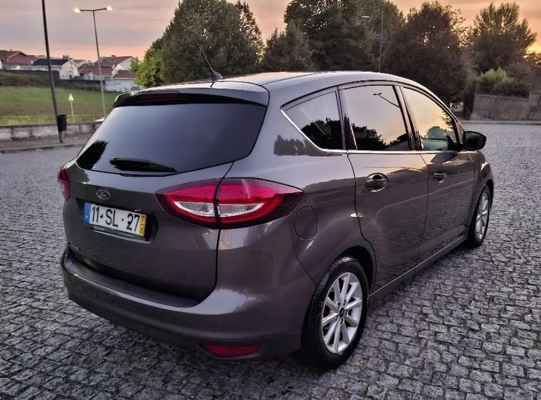 Ford C-Max 2017 - 12950 EUR, 135413 km - 135413km - foto 4 de 10