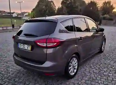Ford C-Max 2017 - 12950 EUR, 135413 km - 135413km - foto 4 de 10