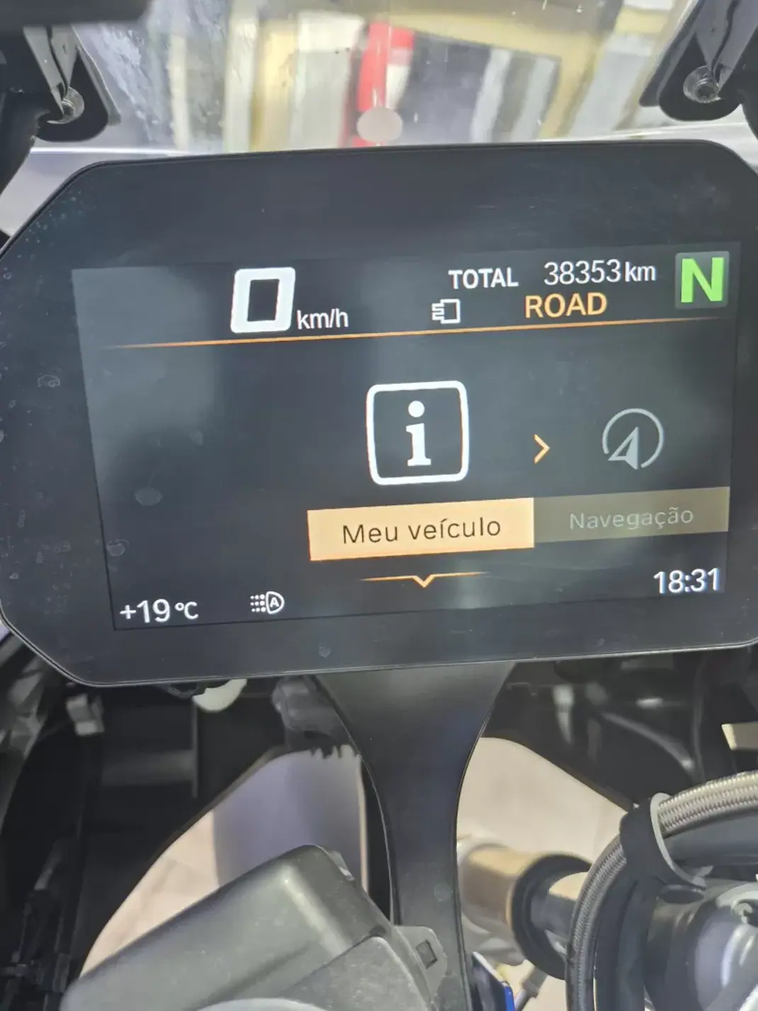 BMW R 1200 GS Adventure 2018 - 16000 EUR, 38000 km - AUTO.MOTO.pt - 38000km - foto 31 de 43