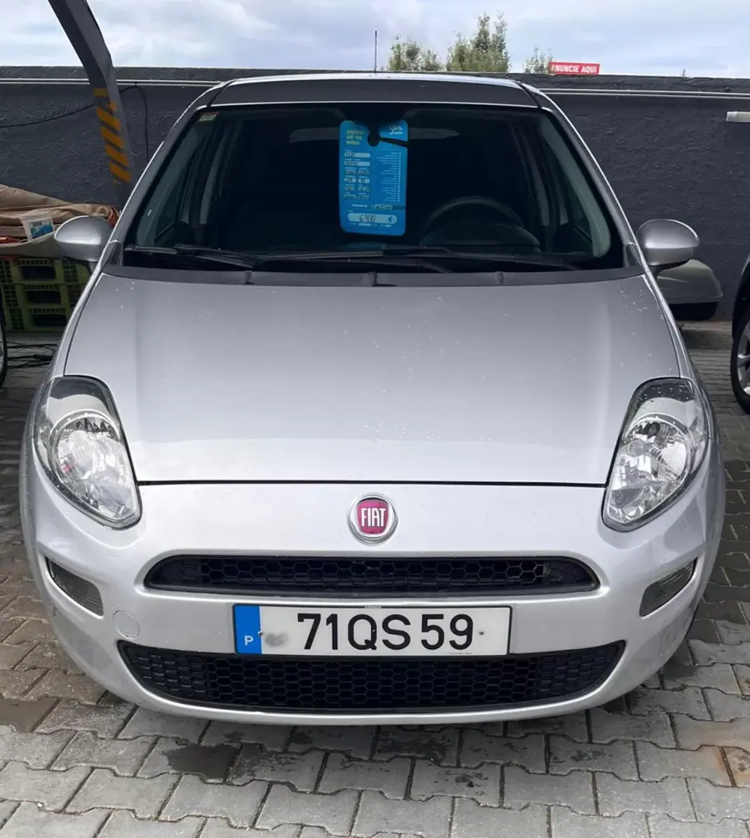 Fiat Punto 2015 - 6900 EUR, 125000 km - AUTO.MOTO.pt - 125000km - foto 1 de 7