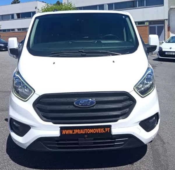Ford Transit Custom 2019 - 17490 EUR, 136130 km - AUTO.MOTO.pt - 136130km - foto 2 de 18