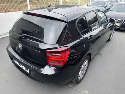 BMW 116 2013 - 10900 EUR, 220000 km - AUTO.MOTO.pt - 220000km - foto 11 de 31