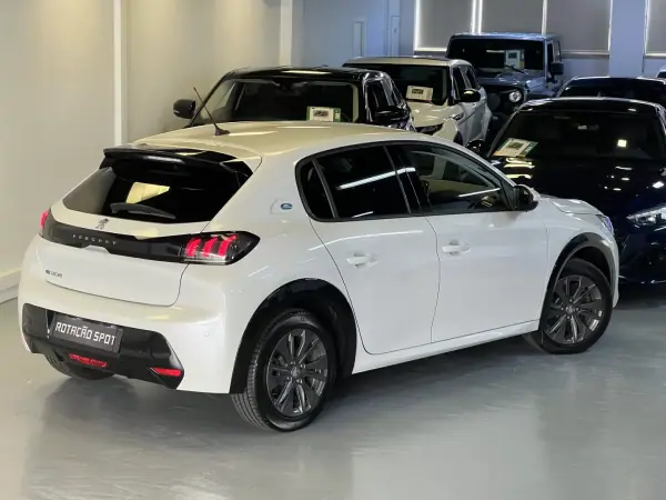 Peugeot e-208 2021 - 17990 EUR, 50000 km - AUTO.MOTO.pt - 50000km - foto 14 de 52