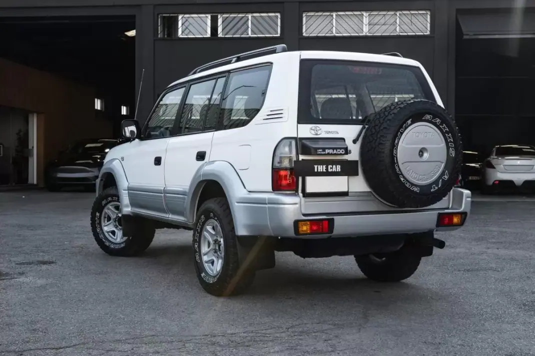 Toyota Land Cruiser 2000 - 23500 EUR, 500000 km - 500000km - foto 2 de 20