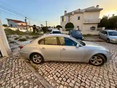 BMW 520 2007 - 6990 EUR, 384379 km - AUTO.MOTO.pt - 384379km - foto 2 de 14