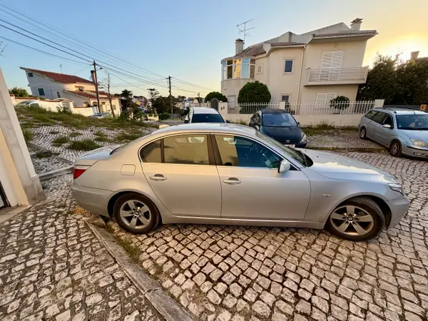 BMW 520 2007 - 6990 EUR, 384379 km - AUTO.MOTO.pt - 384379km - foto 2 de 14