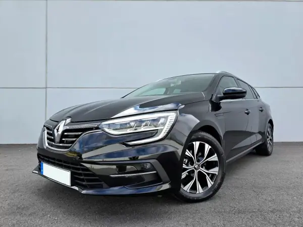 Renault Mégane 2021 - 15400 EUR, 63000 km - AUTO.MOTO.pt - 63000km - foto 2 de 30