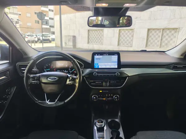 Ford Focus SW 2019 - 12980 EUR, 149000 km - AUTO.MOTO.pt - 149000km - foto 23 de 44