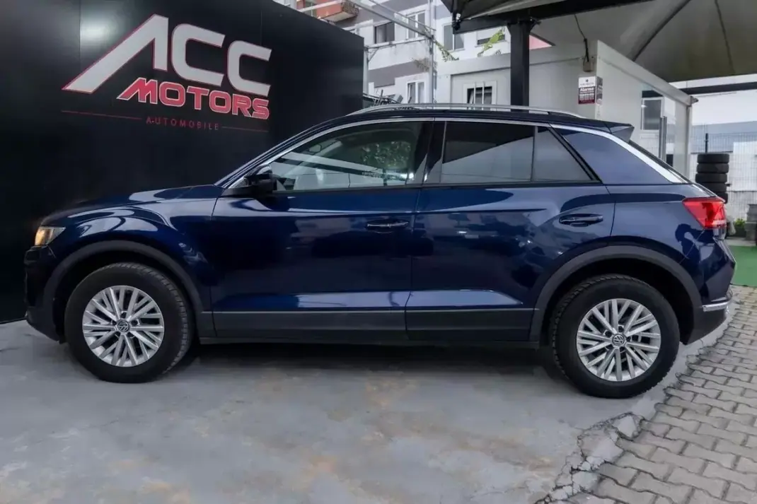 Volkswagen T-Roc 2019 - 21900 EUR, 135000 km - AUTO.MOTO.pt - 135000km - foto 38 de 48