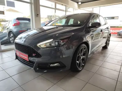 Ford Focus 2015 - 20500 EUR, 125550 km - AUTO.MOTO.pt - 125550km - foto 5 de 40