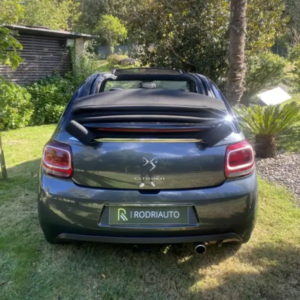 Citroën DS3 2013 - 14990 EUR, 156000 km - AUTO.MOTO.pt - 156000km - foto 21 de 26