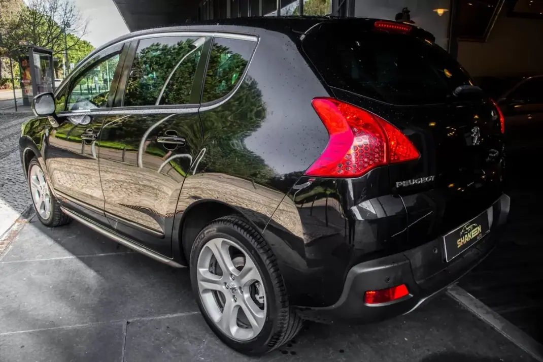 Peugeot 3008 2012 - 6900 EUR, 286405 km - AUTO.MOTO.pt - 286405km - foto 5 de 35